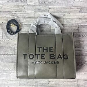 Grey tote bag